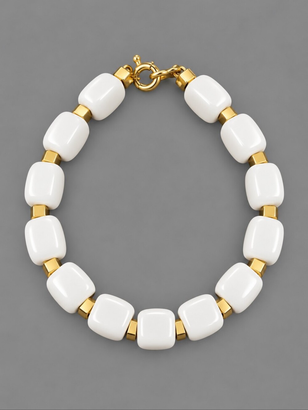 VTG TRIFARI Chic White Gold Acrylic Square Beaded Bracelet